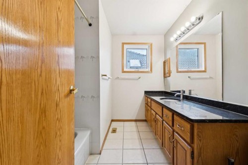 2203 Sirocco Drive Sw, Calgary, AB - Indoor