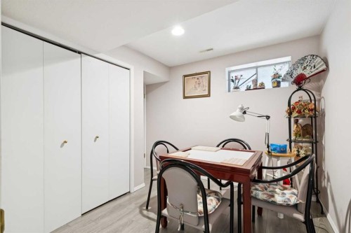 2203 Sirocco Drive Sw, Calgary, AB - Indoor