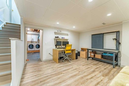 9-6503 Ranchview Drive Nw, Calgary, AB - Indoor Photo Showing Other Room