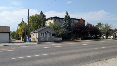 1509 Edmonton Trail Ne, Calgary, AB - Outdoor