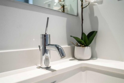 908-1501 6 Street Sw, Calgary, AB - Indoor Photo Showing Bathroom