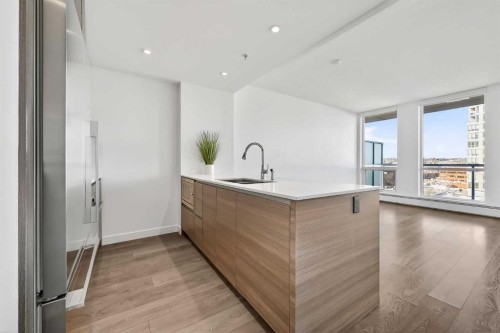908-1501 6 Street Sw, Calgary, AB - Indoor Photo Showing Kitchen