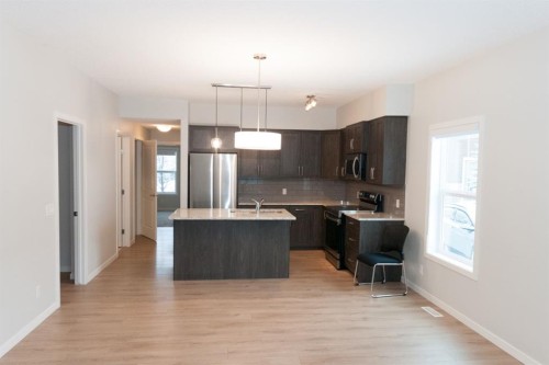 401-250 Fireside View, Cochrane, AB - Indoor Photo Showing Kitchen