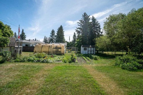 4214 50 Avenue, Olds, AB - Outdoor