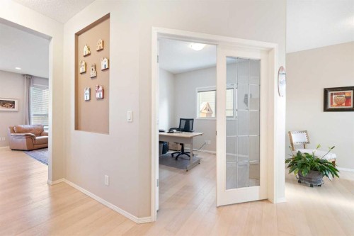 185 Auburn Glen Circle Se, Calgary, AB - Indoor Photo Showing Other Room