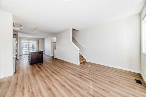 986 Sherwood Boulevard Nw, Calgary, AB - Indoor Photo Showing Other Room