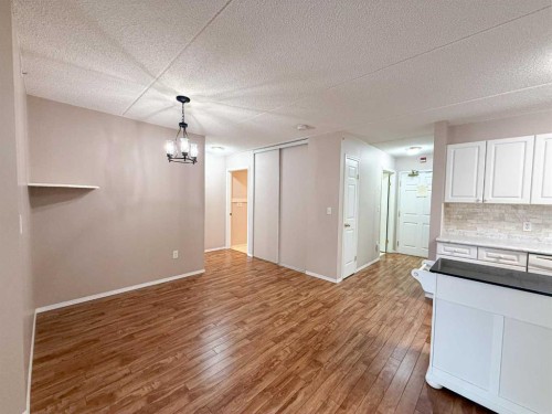 306-4514 54 Avenue, Olds, AB - Indoor