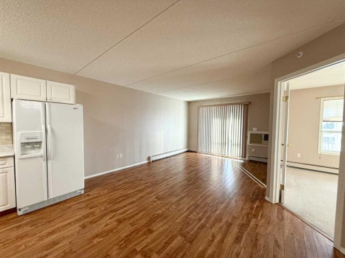 306-4514 54 Avenue, Olds, AB - Indoor