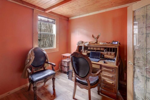 6424 32 Avenue Nw, Calgary, AB - Indoor Photo Showing Office