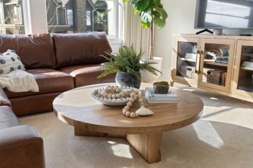 44 Alpine Common Sw, Calgary, AB - Indoor Photo Showing Living Room