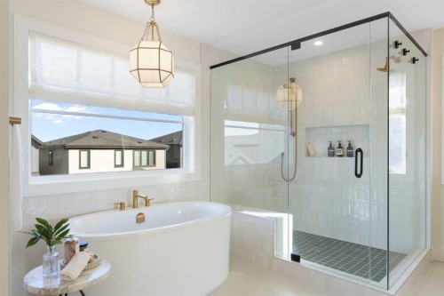 44 Alpine Common Sw, Calgary, AB - Indoor Photo Showing Bathroom