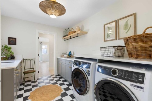 44 Alpine Common Sw, Calgary, AB - Indoor Photo Showing Laundry Room