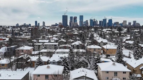 129 30 Avenue Nw, Calgary, AB - Outdoor