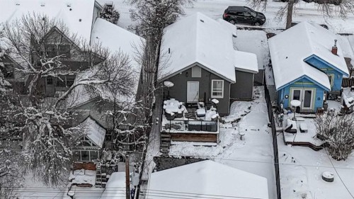 129 30 Avenue Nw, Calgary, AB - Outdoor