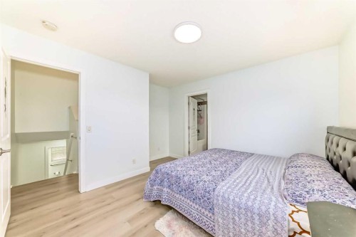 119 Panatella Hill Nw, Calgary, AB - Indoor Photo Showing Bedroom