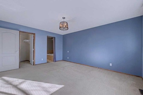 244 Eversyde Mews Sw, Calgary, AB - Indoor Photo Showing Other Room