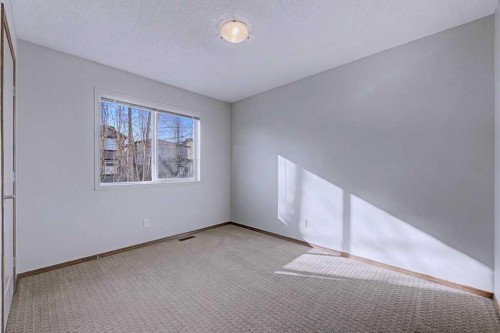 244 Eversyde Mews Sw, Calgary, AB - Indoor Photo Showing Other Room