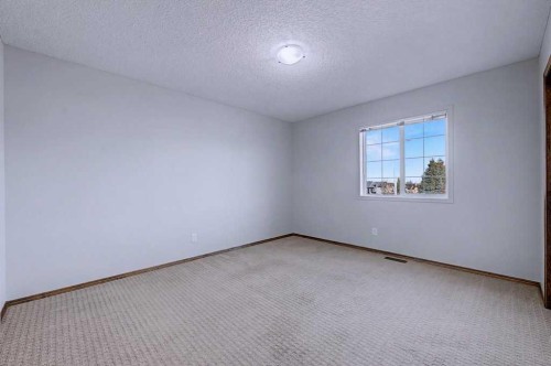 244 Eversyde Mews Sw, Calgary, AB - Indoor Photo Showing Other Room