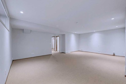 244 Eversyde Mews Sw, Calgary, AB - Indoor Photo Showing Other Room