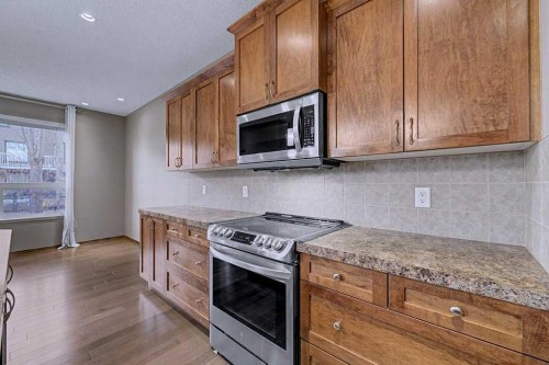 244 Eversyde Mews Sw, Calgary, AB - Indoor Photo Showing Kitchen