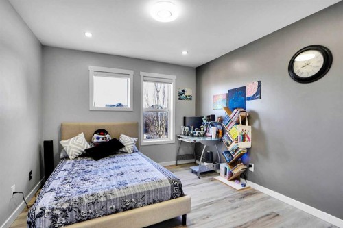 91 Copperstone Gate Se, Calgary, AB - Indoor Photo Showing Bedroom