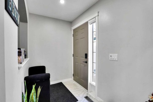 91 Copperstone Gate Se, Calgary, AB - Indoor Photo Showing Other Room