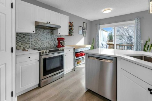 11185 Hidden Valley Drive Nw, Calgary, AB - Indoor Photo Showing Kitchen
