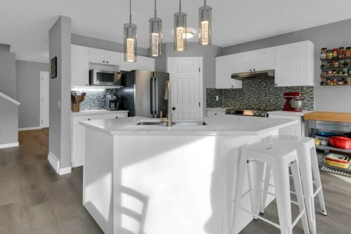 11185 Hidden Valley Drive Nw, Calgary, AB - Indoor Photo Showing Kitchen