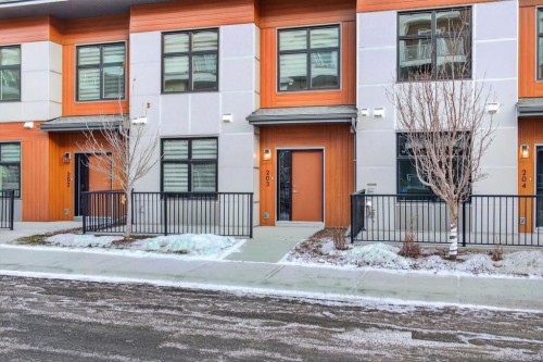 203-400 Belmont Street Sw, Calgary, AB - Outdoor