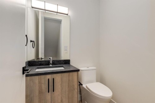 1651 8 Avenue Nw, Calgary, AB 