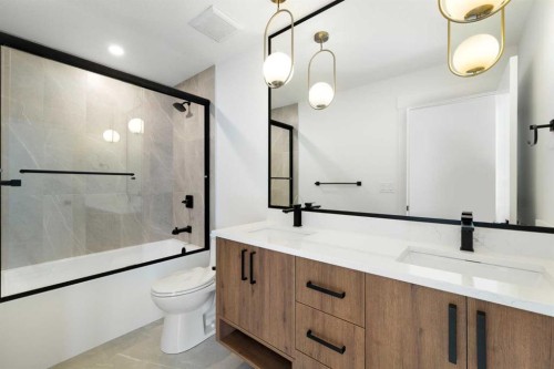 65 Lakes Estates Circle, Strathmore, AB - Indoor Photo Showing Bathroom