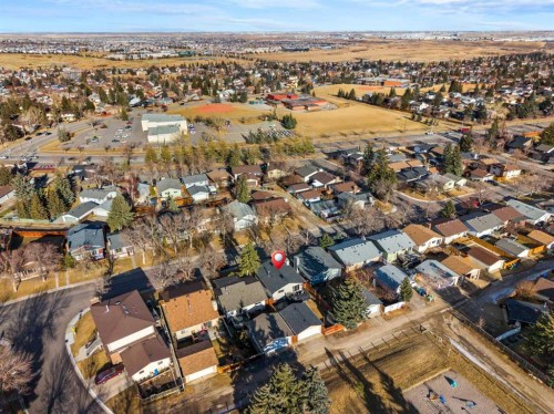 51 Berwick Hill Nw, Calgary, AB - Outdoor With View
