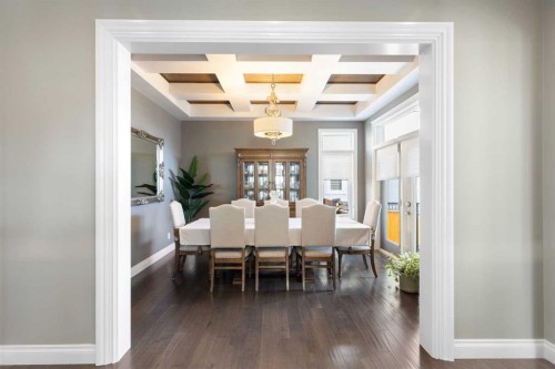 800 E Lakeview Road, Chestermere, AB - Indoor Photo Showing Dining Room