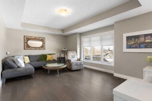 800 E Lakeview Road, Chestermere, AB - Indoor Photo Showing Living Room