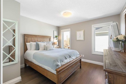 800 E Lakeview Road, Chestermere, AB - Indoor Photo Showing Bedroom