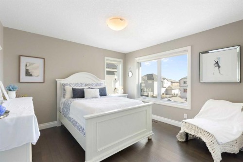 800 E Lakeview Road, Chestermere, AB - Indoor Photo Showing Bedroom