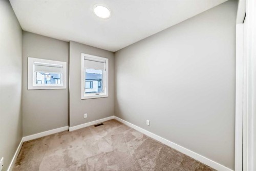 112 Evanscrest Square Nw, Calgary, AB - Indoor Photo Showing Other Room