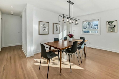 132 Wedgewood Drive Sw, Calgary, AB - Indoor Photo Showing Dining Room