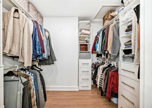 132 Wedgewood Drive Sw, Calgary, AB - Indoor With Storage