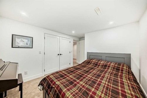 132 Wedgewood Drive Sw, Calgary, AB - Indoor Photo Showing Bedroom