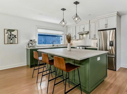 132 Wedgewood Drive Sw, Calgary, AB - Indoor Photo Showing Kitchen With Stainless Steel Kitchen