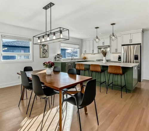 132 Wedgewood Drive Sw, Calgary, AB - Indoor Photo Showing Dining Room