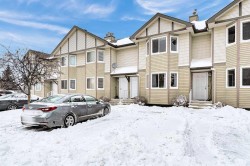 34 Royal Birch Villas NW Calgary, AB T3G 5V2