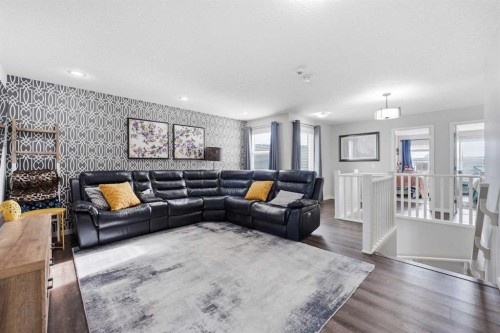 224 Auburn Glen Close Se, Calgary, AB - Indoor Photo Showing Living Room
