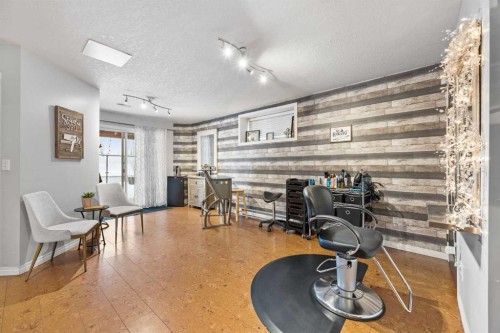 390 Cove Road, Chestermere, AB - Indoor