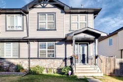 79 Saddlebrook Common NE Calgary, AB T3J 0J6