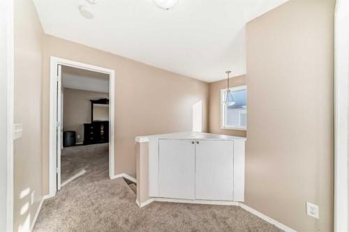79 Saddlebrook Common Ne, Calgary, AB - Indoor Photo Showing Other Room