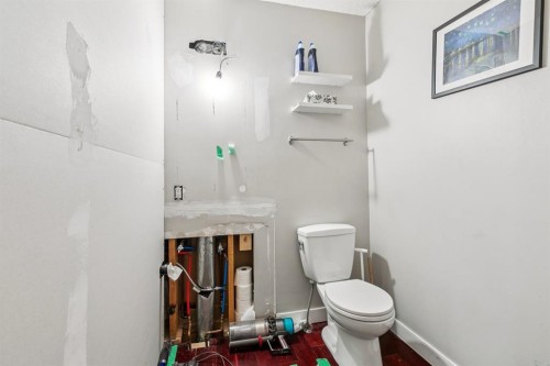 107 Sunbank Way Se, Calgary, AB - Indoor Photo Showing Bathroom