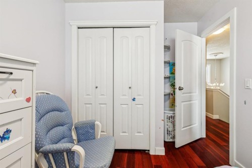 107 Sunbank Way Se, Calgary, AB - Indoor Photo Showing Other Room