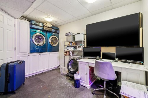 107 Sunbank Way Se, Calgary, AB - Indoor Photo Showing Office